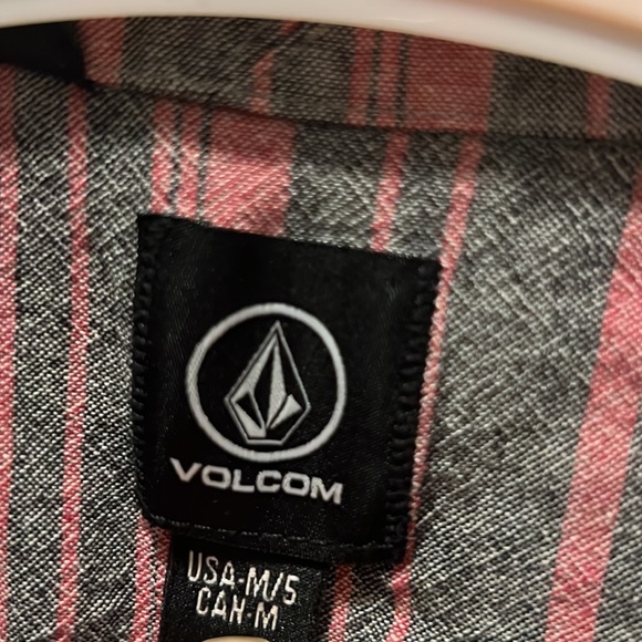 Volcom button up - Picture 2 of 3